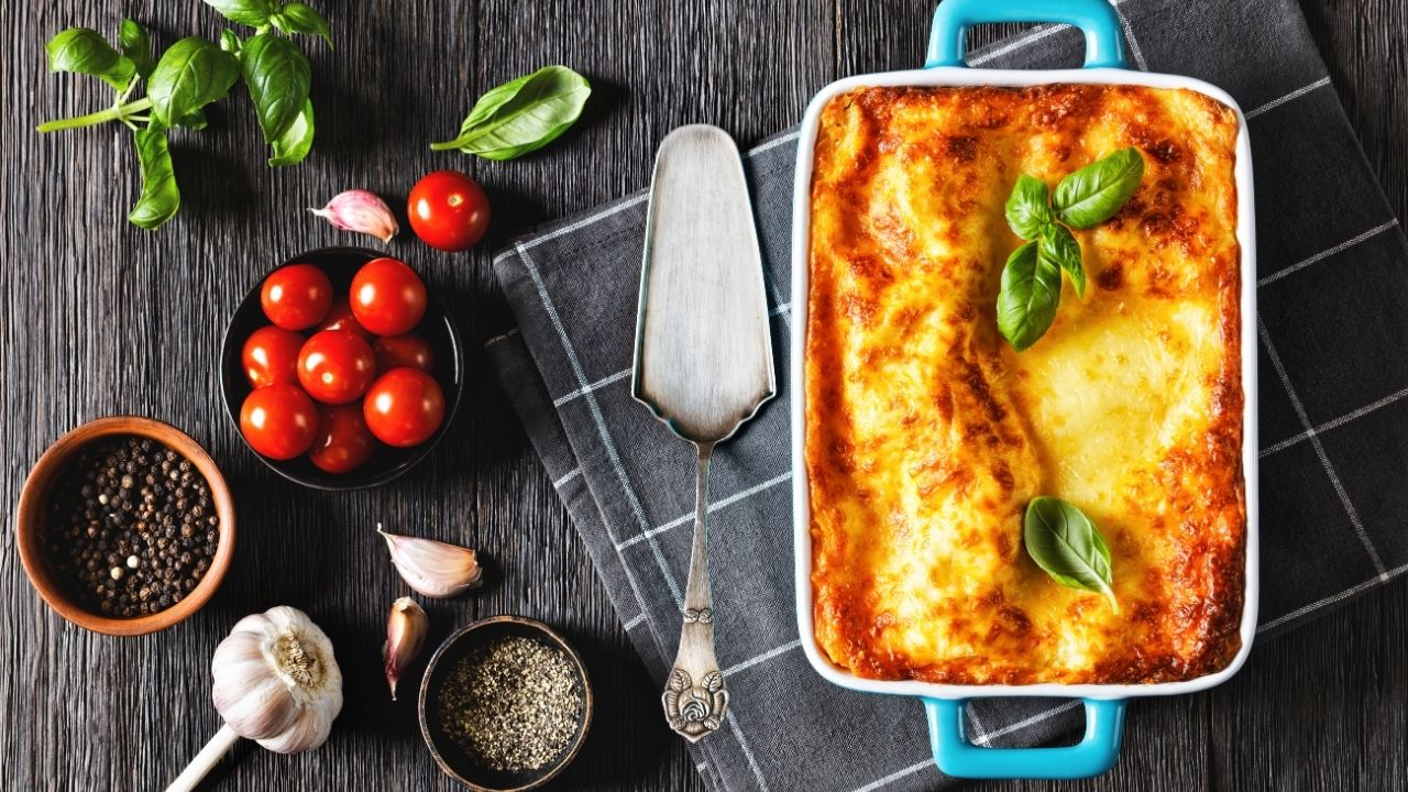 Włoskie smaki w sercu Wilanowa: Lasagne Bolognese al Forno