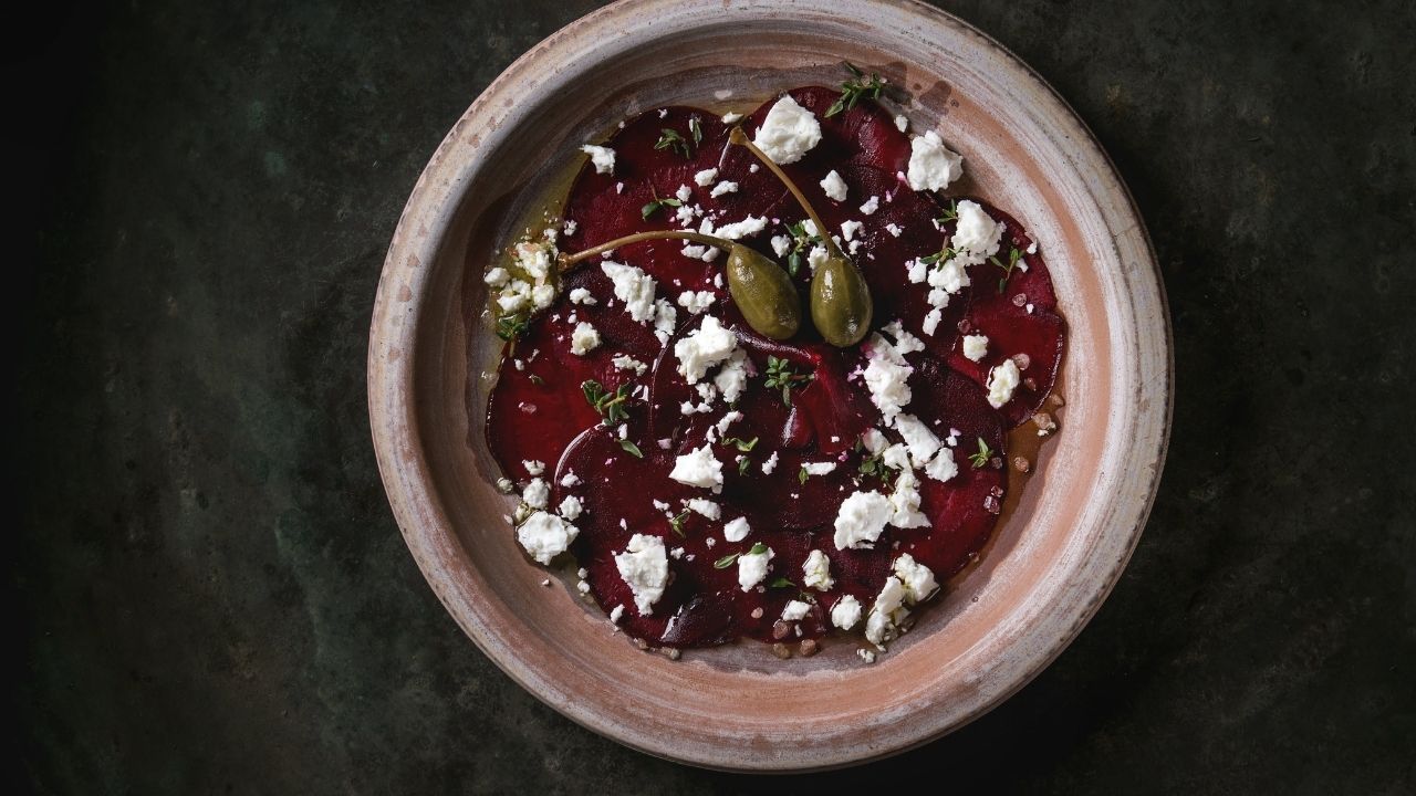 Odkryj sekrety włoskiej kuchni: Carpaccio z buraków w trattorii na Wilanowie